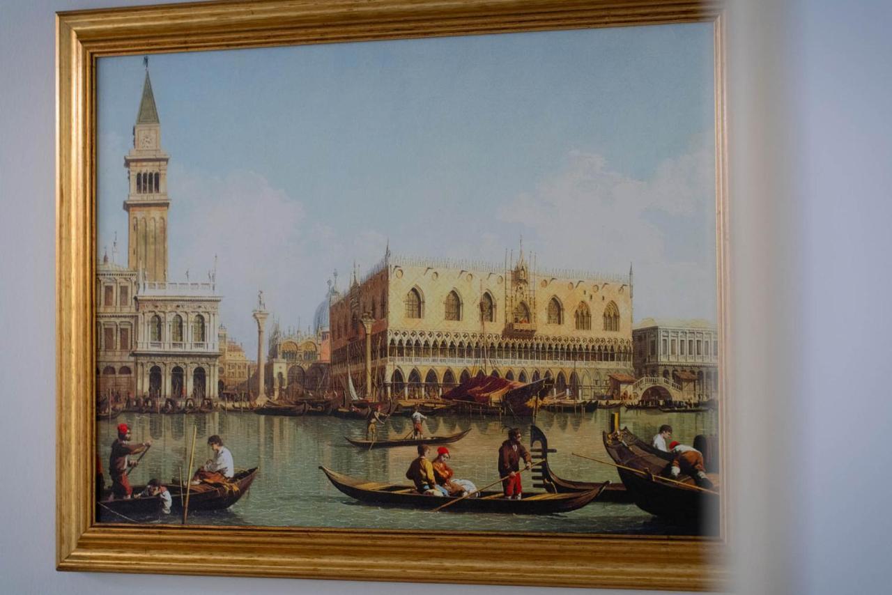 Loving In Venice, 5 Stars Exterior foto