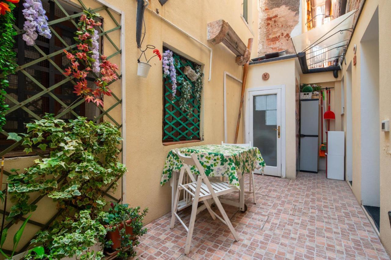 Loving In Venice, 5 Stars Exterior foto